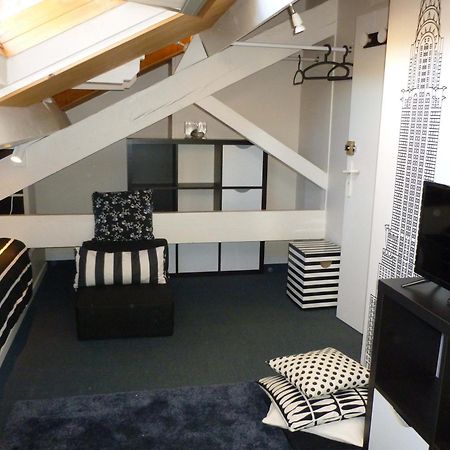 Les Petits Poissons Bed & Breakfast Avignon Room photo